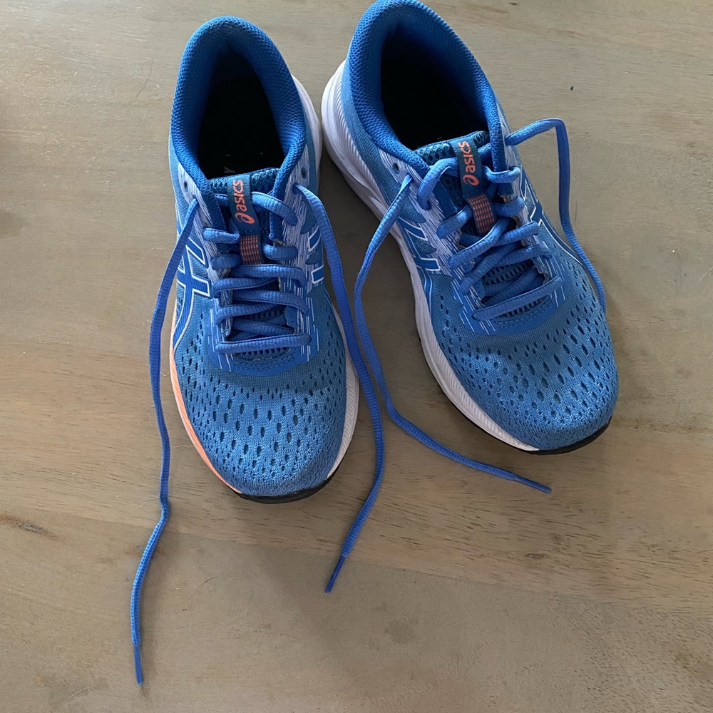 ASICS running shoes women’s 6.5